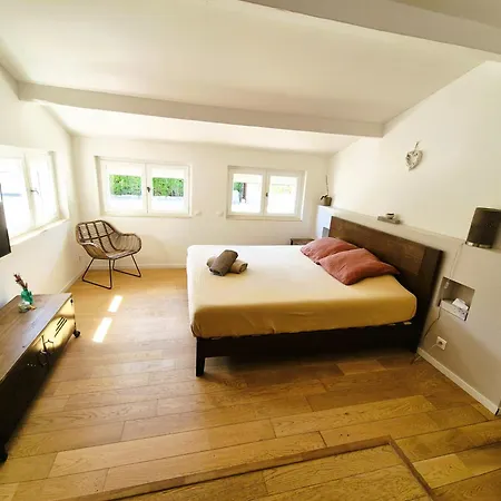 Camarguaise Piscine Jacuzzi Proche Villa *